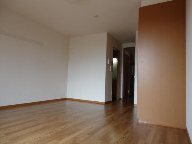 グランヴェール中島 洋室