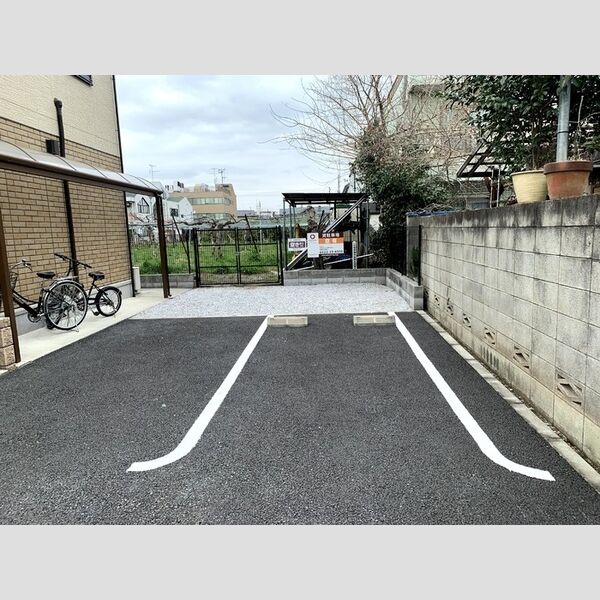 S-Life Garden 駐車場