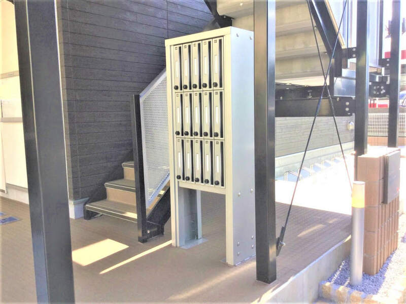 リブリ・クローリス長津田1階 エントランス