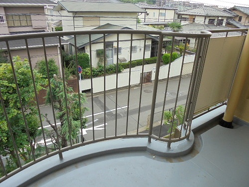 テレパレス日限山3階 バルコニーからの眺望　※2013年1月撮影