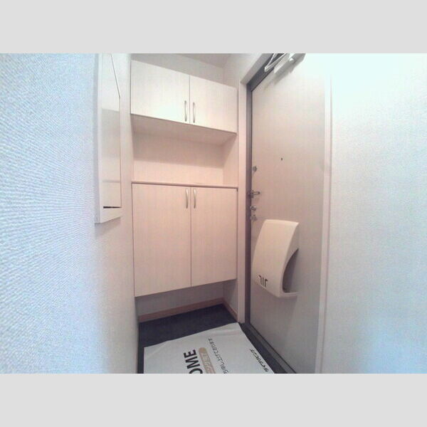 シャンローゼ下溝 玄関