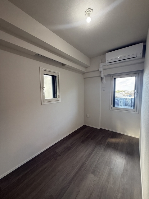 プレディアコート三軒茶屋503号室 洋室4.2帖　2025年10月撮影