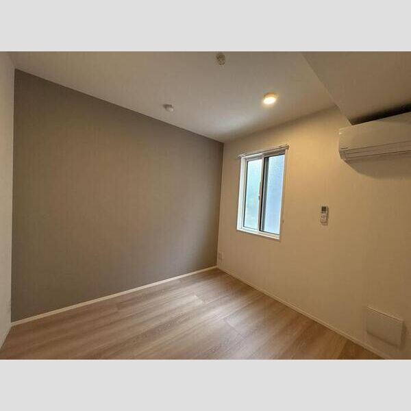 セレスティア南花畑Ⅲ102号室 洋室