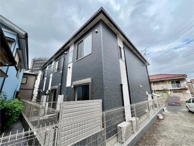 トレモロ 外観写真（夜）