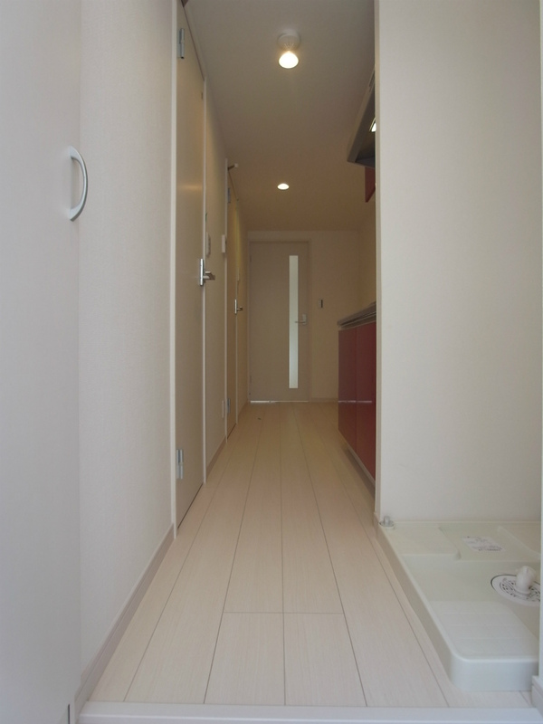 リブリ・エアポート 玄関