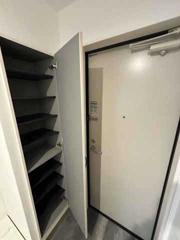 T&Fレジデンス南林間A201号室 玄関