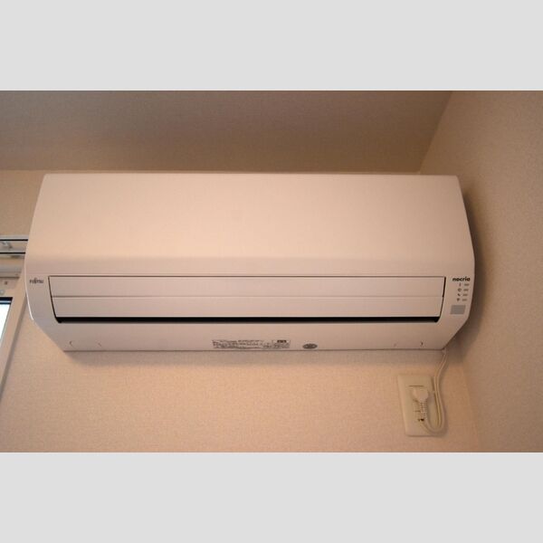 セレスティア上野町B202号室 エアコン(洋室に設置済)