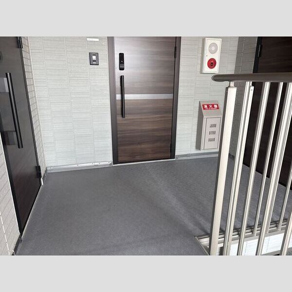 セレスティア岡本301号室 301号室　玄関