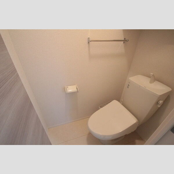 ルピナス302号室 トイレ