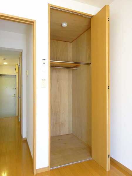 プレール・ドゥーク東京ＮＯＲＴＨ203号室 収納