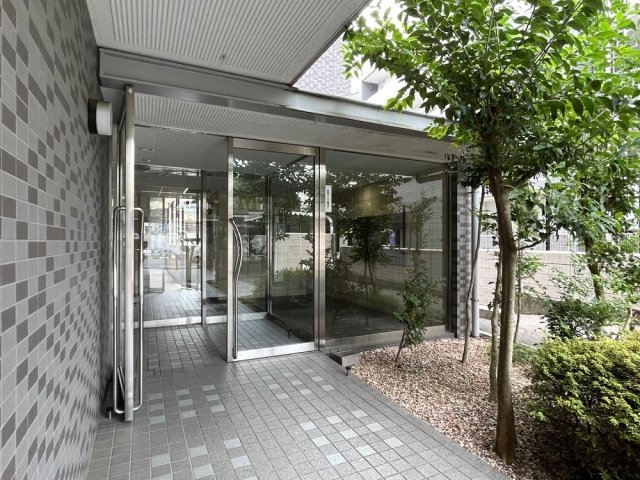 スカイコート駒場東大前3階 エントランス