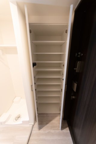 プラウドフラット文京千駄木604号室 玄関