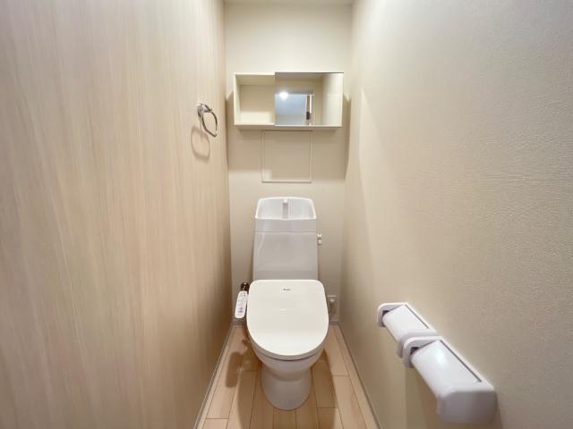 スライヴ203号室 シャワー付トイレ