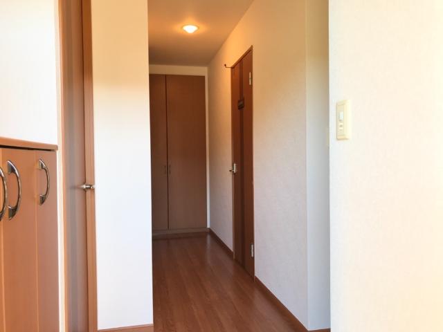 クレメント駒木Ｃ 玄関