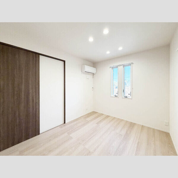 センカⅢ102号室 洋室