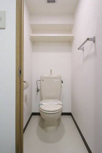 Ｓ・フラット吉祥寺 トイレ