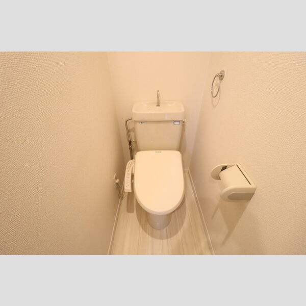 ミドルロード　壱番館 温水洗浄暖房便座