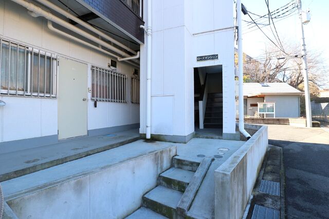 ローズマンション エントランス