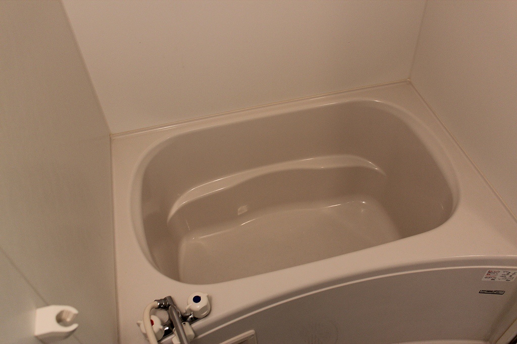 レオパレス古市場３ バス・トイレ独立タイプ