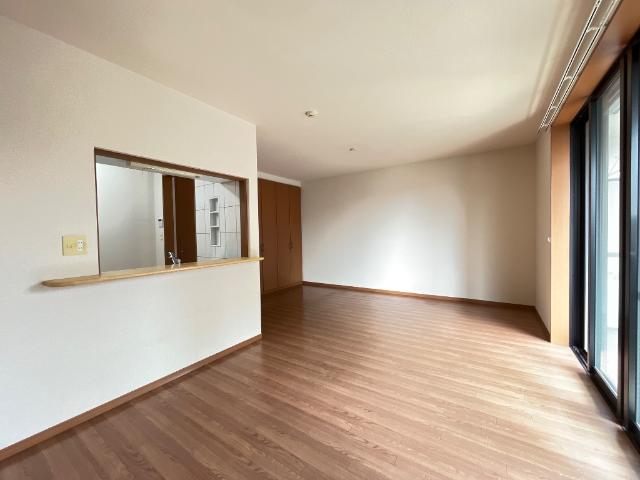 ジラフ２０１０ リビング