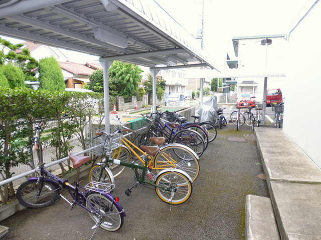 ハウス２１ＯＧＡＷＡ0106号室 駐輪場