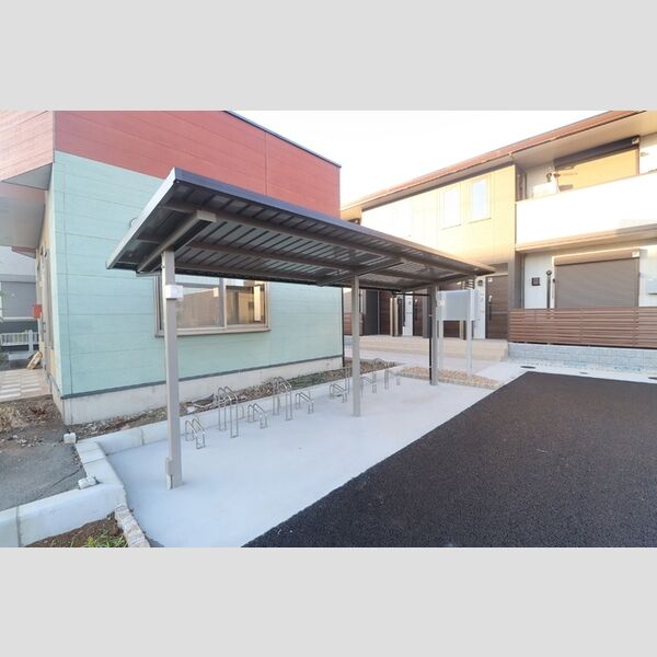 シーダールシア 駐輪場