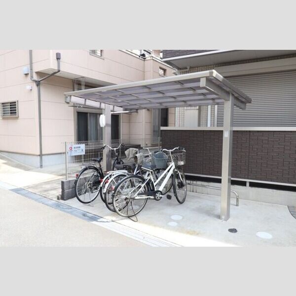 コンフォート　リリィ101号室 駐輪場