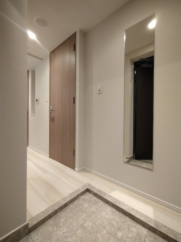 クレイシアIDZ浅草5階 玄関