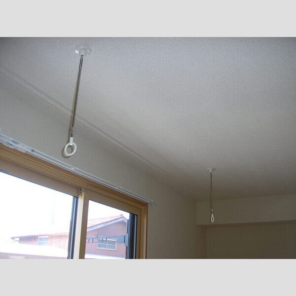 マリンコート鴨川 室内物干し