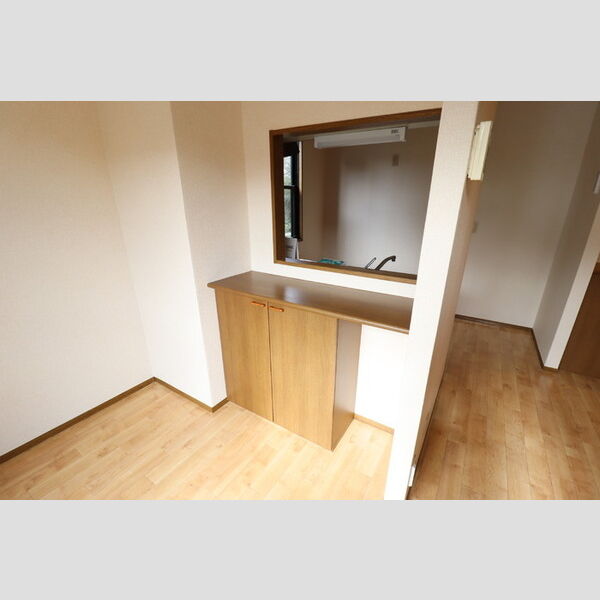 フラワーハウス205号室 同建物別部屋の参考画像