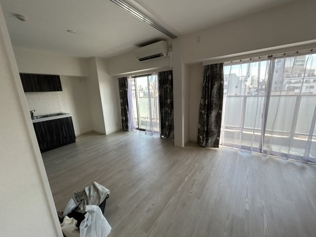 グラントレゾール浅草 リビング