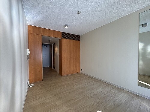 ハウス・エプタ3階 洋室別角度