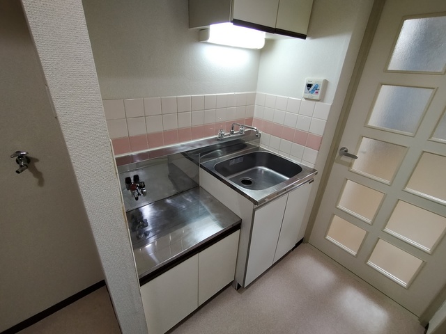 サンライズ東中野0102号室 キッチン