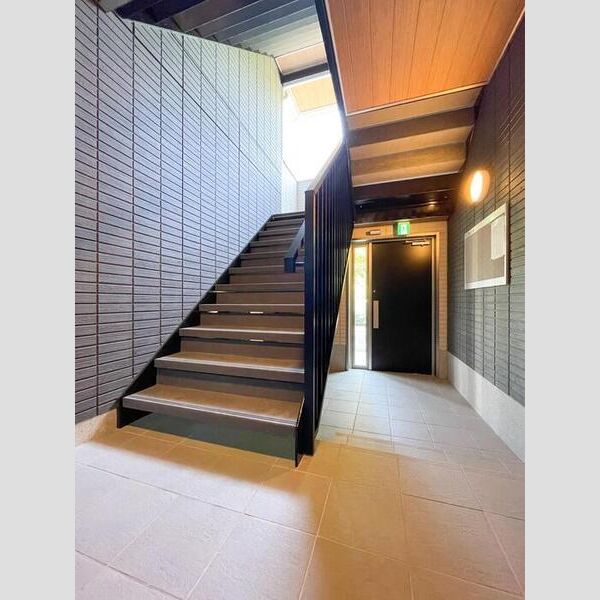 Celeste戸田公園 エントランス