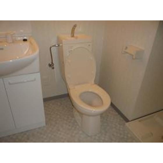 ブルークロス湘南403号室 内観