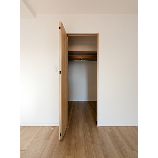 オーパスホームズ白山0502号室 内観