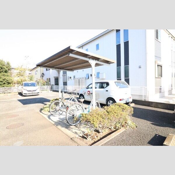 サンモール雄美 駐輪場