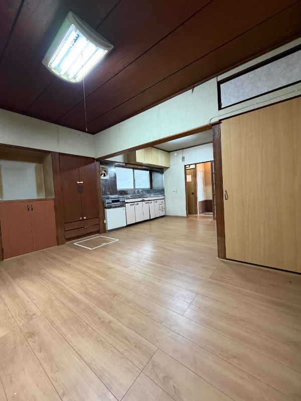 堀の内町1丁目戸建 リビング
