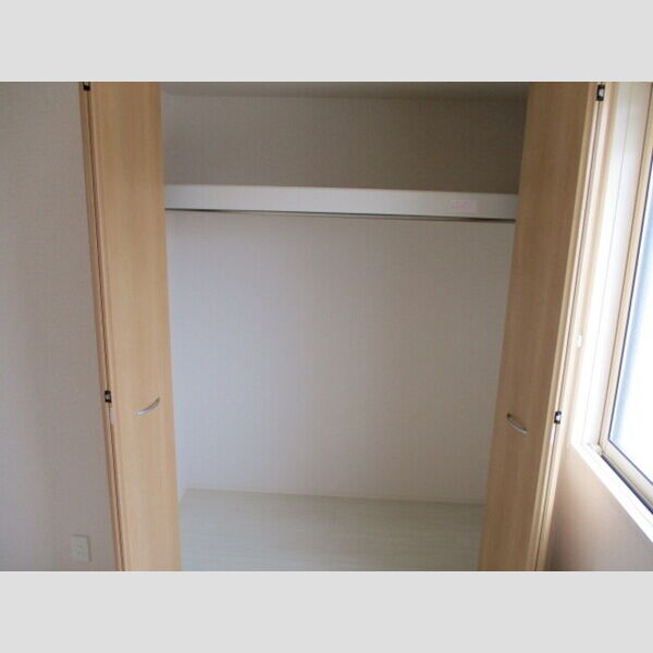 バードネイチャー　A棟203号室 E203(クローゼット)