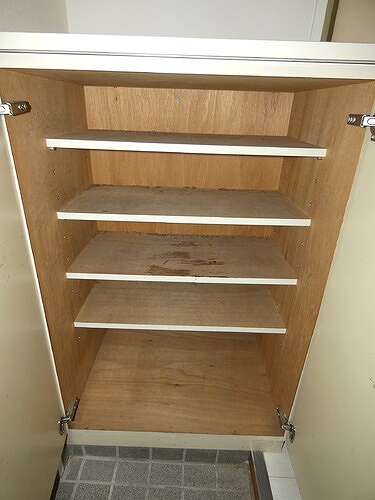 パールハイツＫＭ 下足入（内装後）