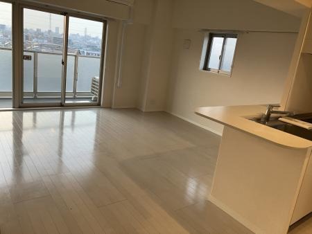 セレーノ六町 リビング