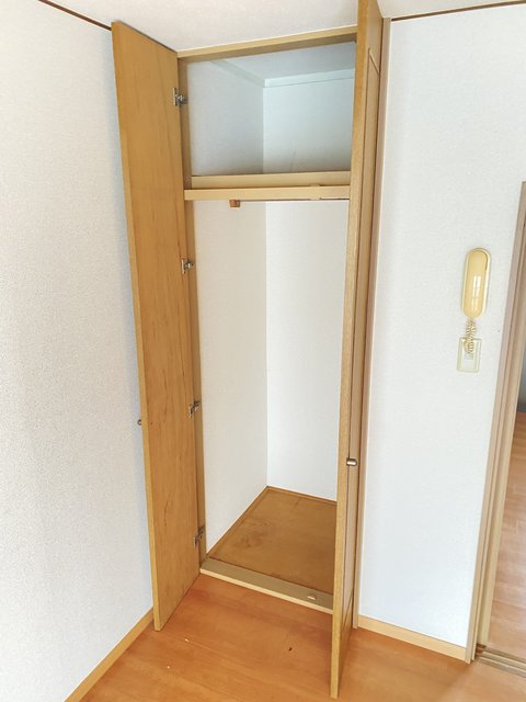 ドミール上北台0102号室 収納