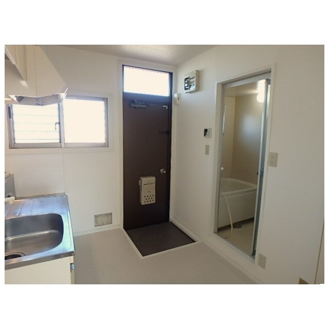 ハイツ八福 内観