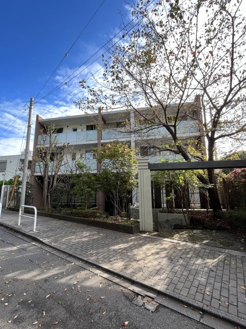 アトランティス三鷹の外観画像