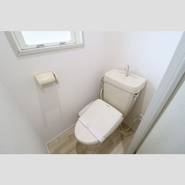 山善ビル 温水洗浄暖房便座