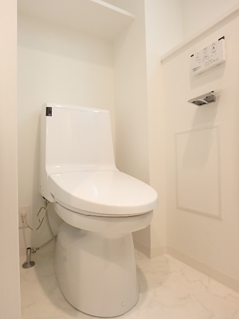 セレニティコート虎ノ門13階 シャワートイレ！