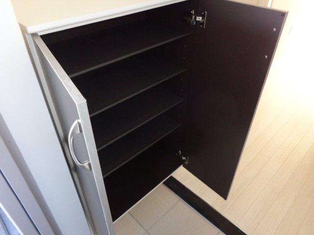 リバティ201号室 下駄箱（イメージ）