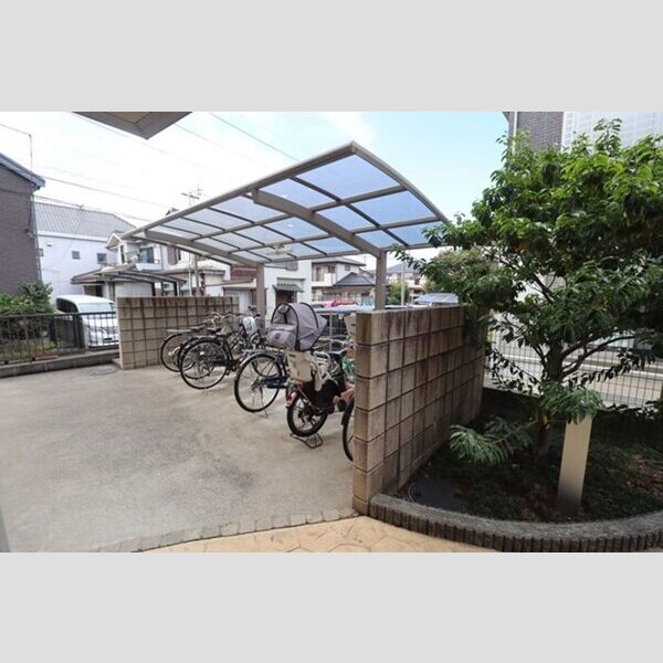 エトワール松戸A 駐輪場