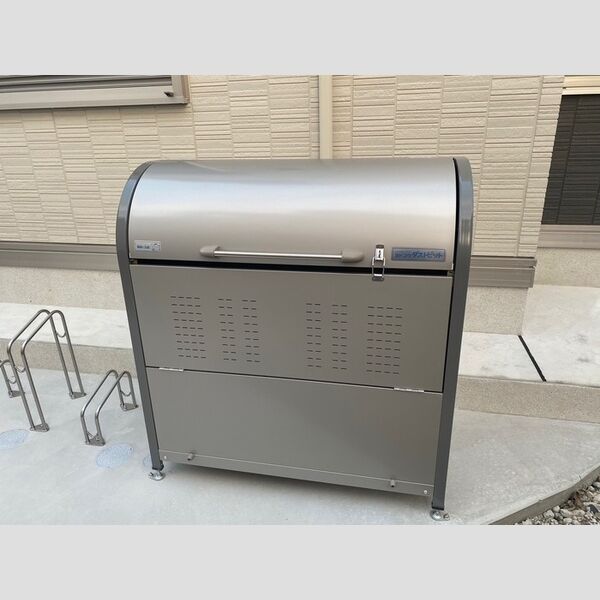 アムール東向島 ゴミストッカー