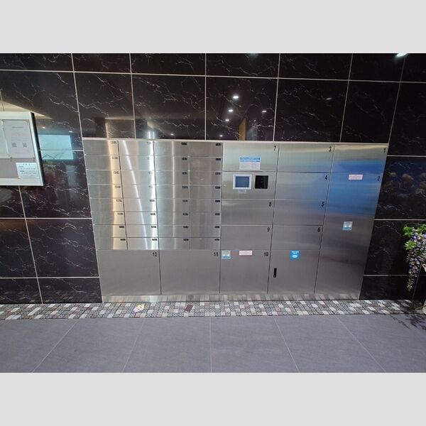 ラ・ベレッツァ　フェリオ505号室 宅配ボックス